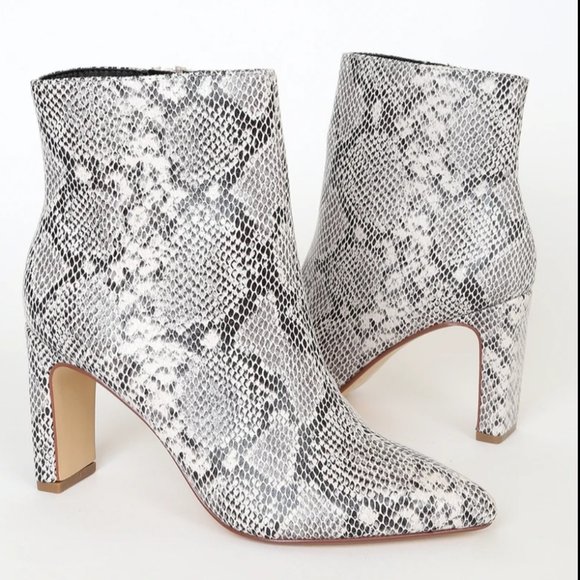Chinese Laundry Snakeskin Boots - Size 6 - Picture 3 of 3